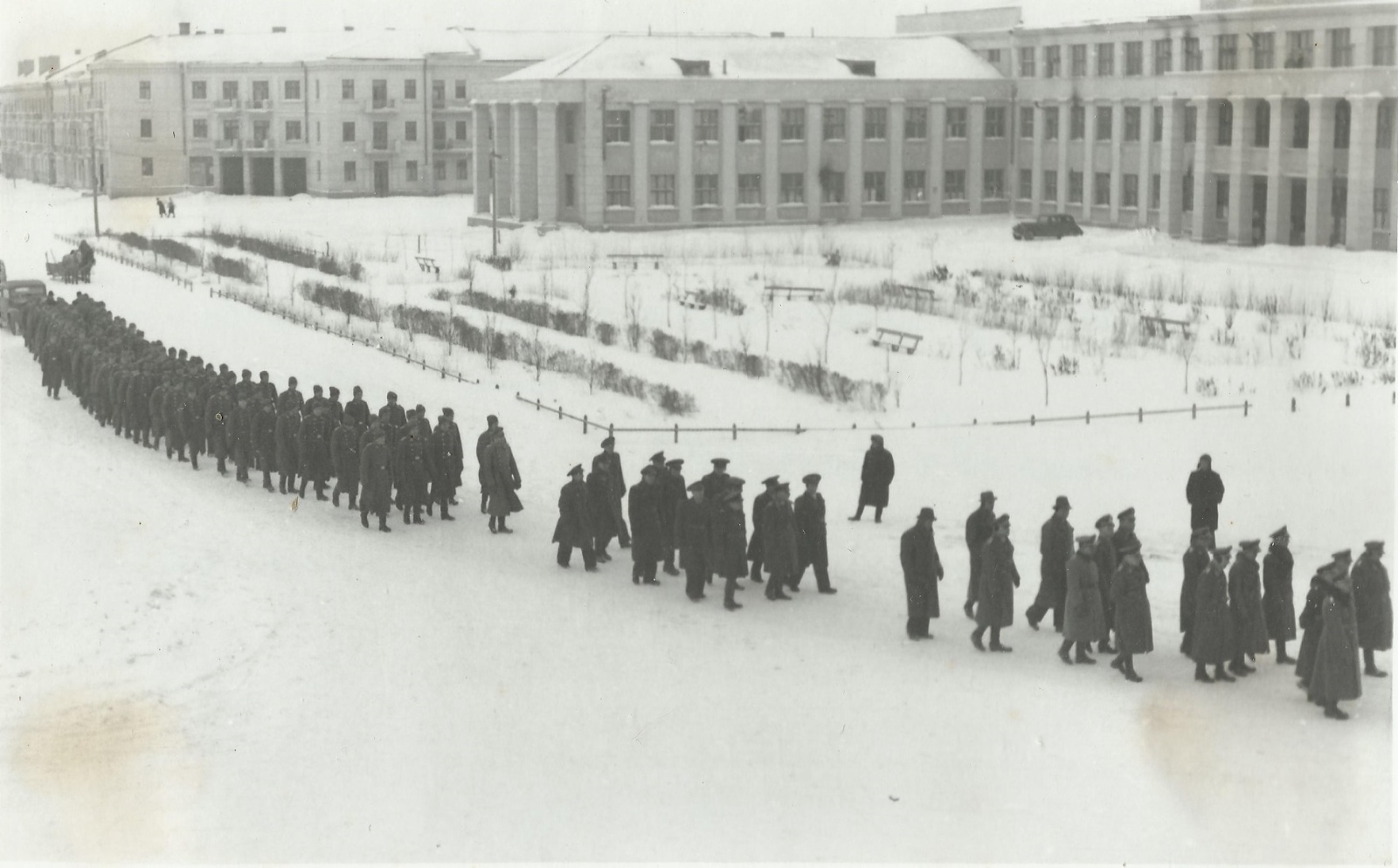  Возле университета